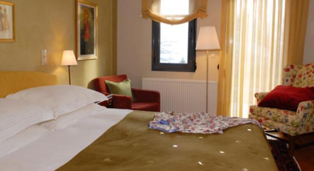 Astra hotel Kastanéa Quarto foto