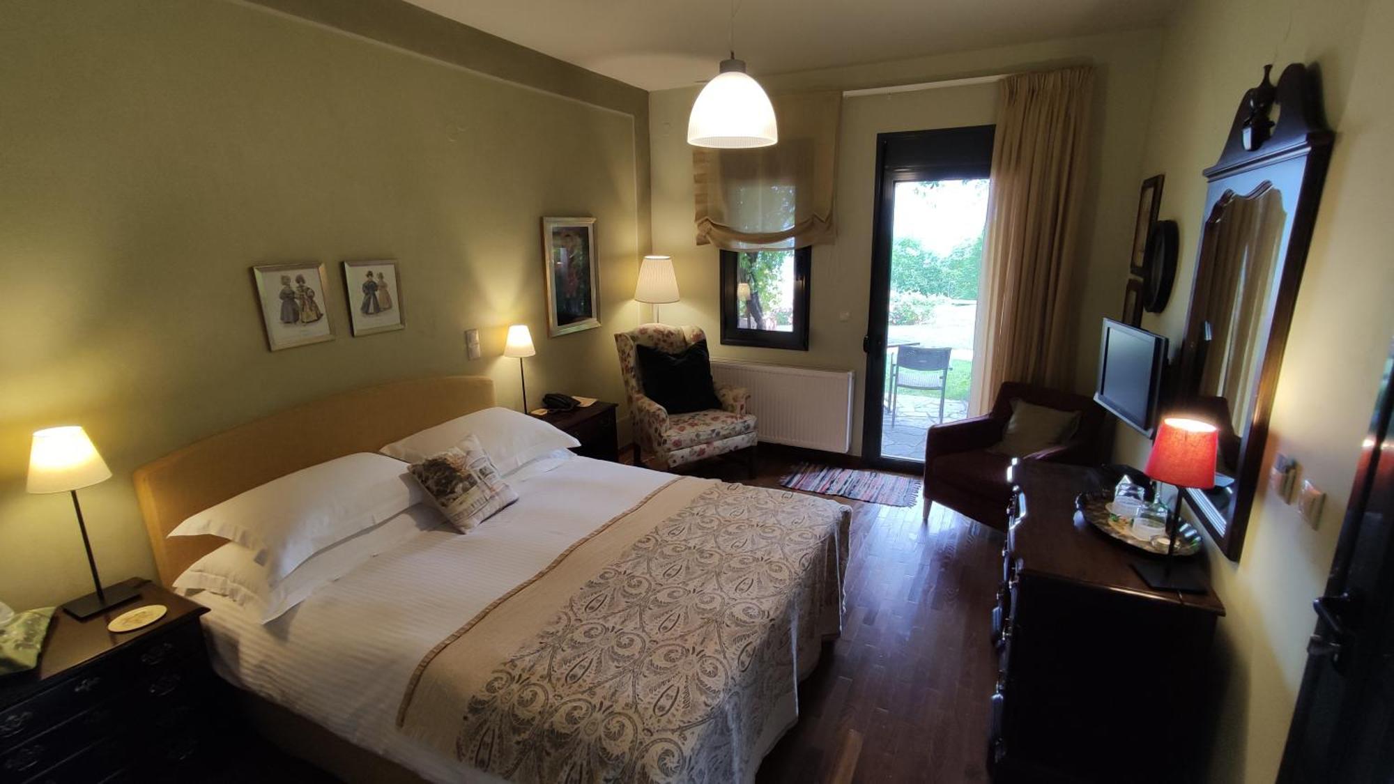 Astra hotel Kastanéa Quarto foto